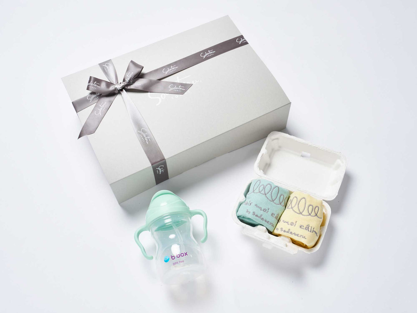 Fais moi calin!My first towel (スタイハンカチ2枚)+Sippy cup