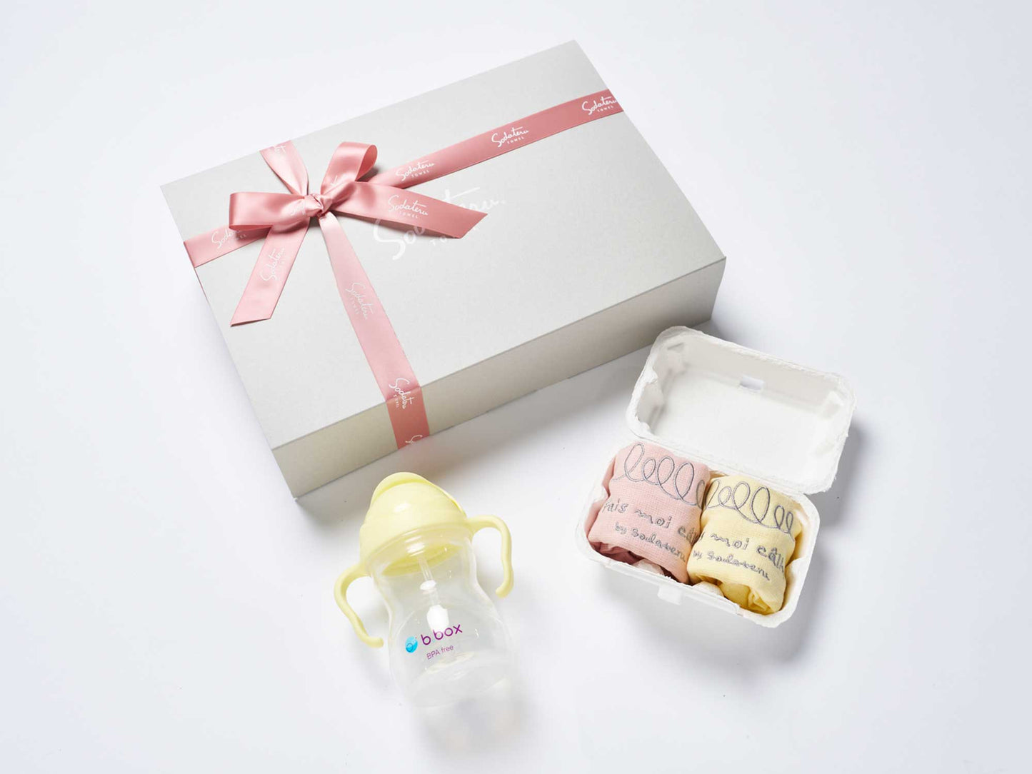 Fais moi calin!My first towel (スタイハンカチ2枚)+Sippy cup