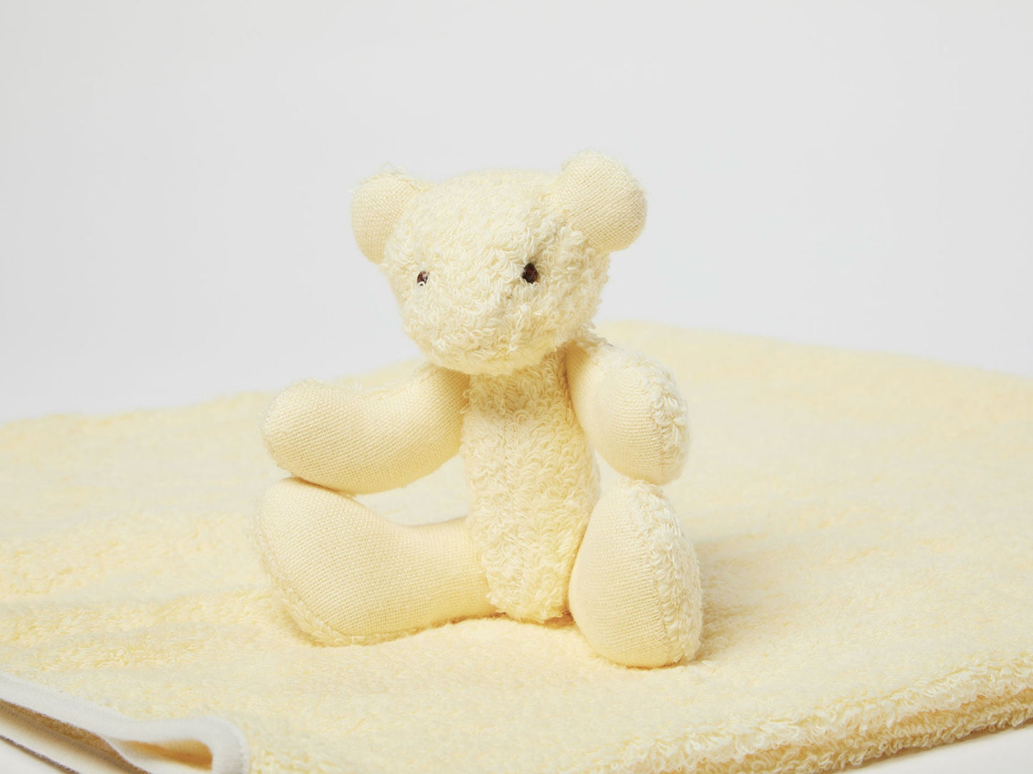 Fais moi calin! un nounours(テディベア ヌヌース)