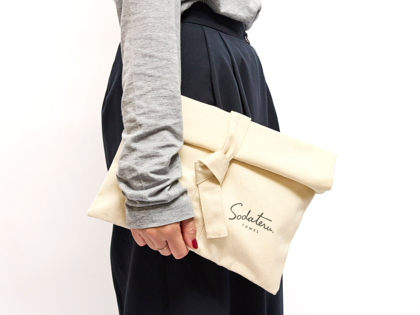 MARQUE ホリデーバッグ（クリスマス限定ギフトセット：ハーフハンドタオル2枚＋バスソルト）